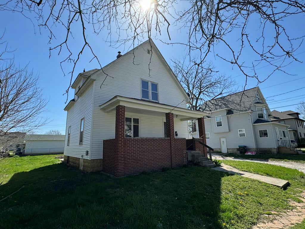 607 S 14TH ST, FORT DODGE, IA 50501, photo 1 of 27